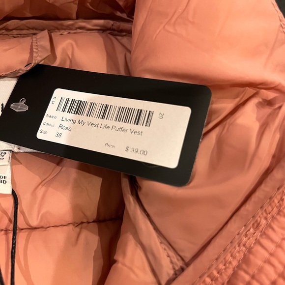 Woman’s vest - Picture 3 of 3